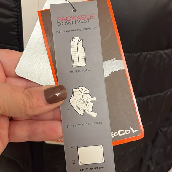 Hawke & Co NWT Down Packable Black Vest size Large - Picture 5 of 8